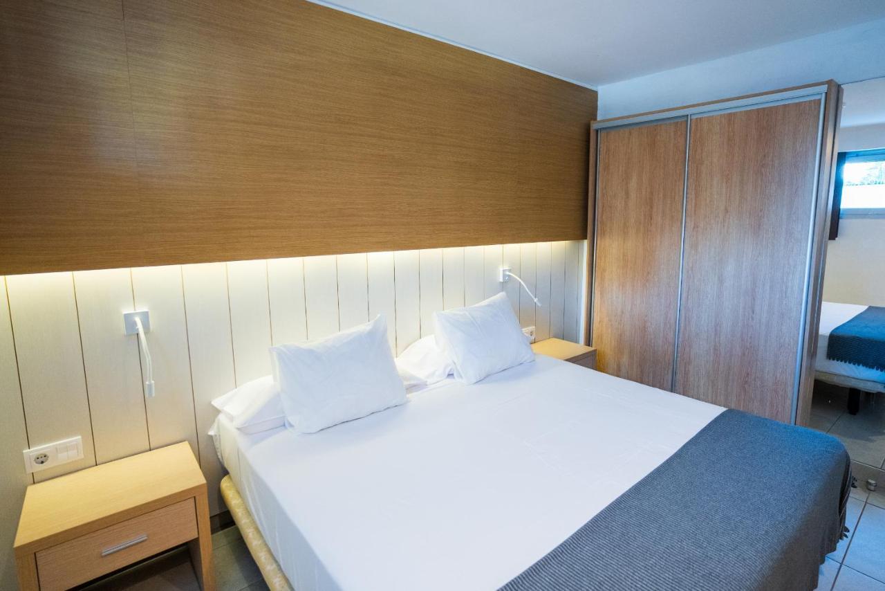 Apartamentos Vacacionales Broncemar Сан-Бартоломе Екстер'єр фото